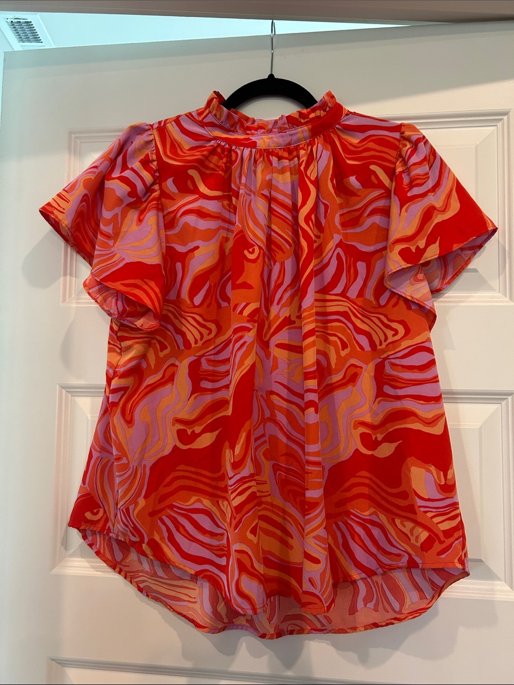 THML Red and Pink Abstract Flutter-Sleeve Blouse